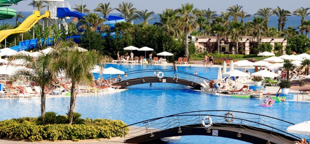 files-hotels-8340538-3e33c331d9169a68c47b7ad701c55316.jpg